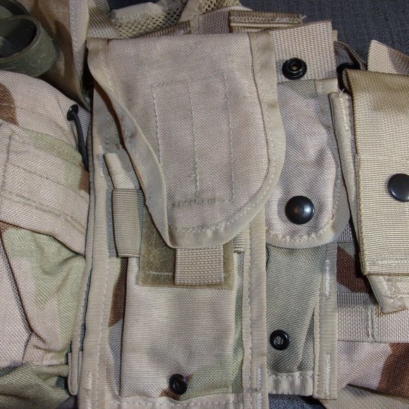 DCU DESERT CAMO FLC LBE LBV LOAD BEARING VEST w/COMBAT TACTICAL POUCHES EC 1241 - Picture 9 of 12